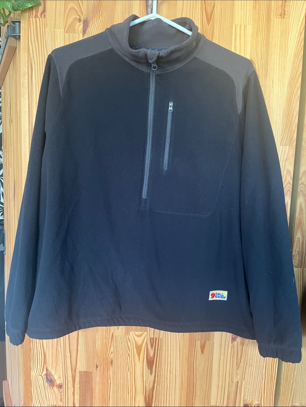 Fjallraven Half-Zip Fleece Pullover (size L)